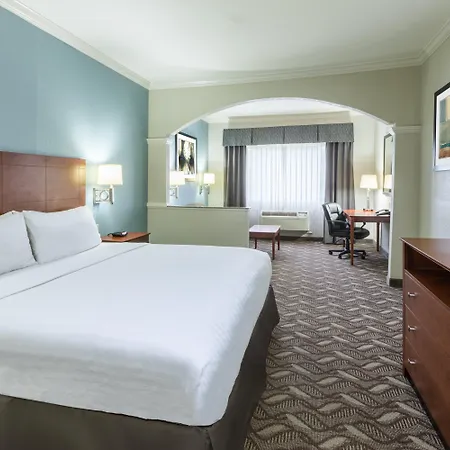 Holiday Inn Express Hotel And Suites Lake Charles By Ihg Exterior photo