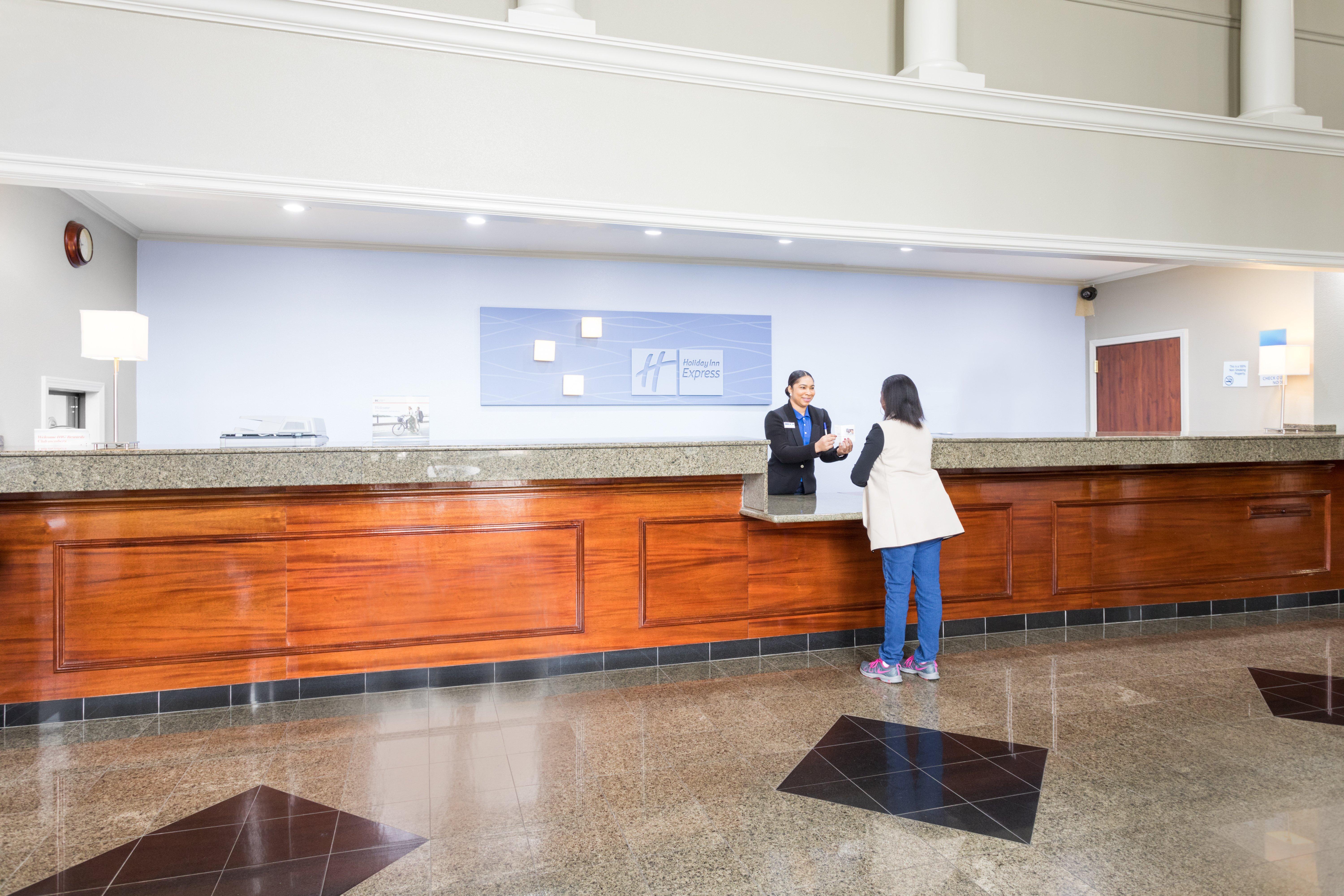Hotel Holiday Express And By Ihg Lake Charles