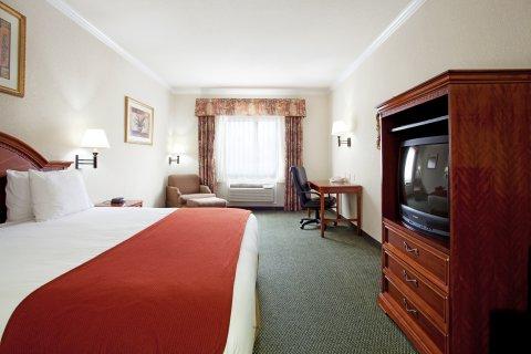 Holiday Express And By Ihg Lake Charles