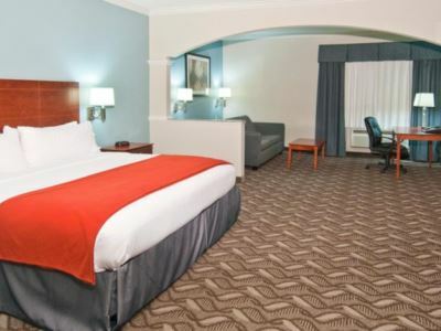 Holiday Express And By Ihg Hotel
